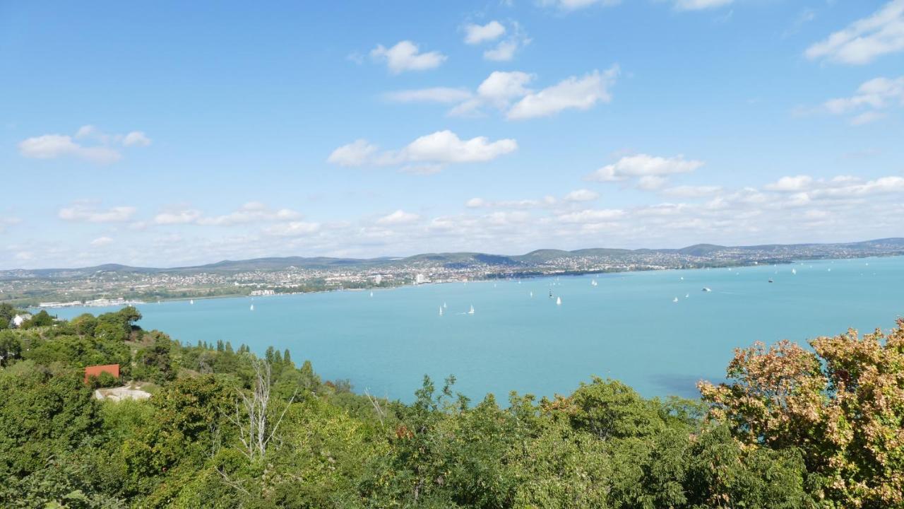 Familia Camping Balaton 호텔 벌러토뇌쇠드 외부 사진